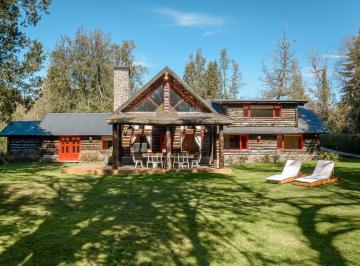 Casa · 300m² · 5 Dormitorios · Casa - Alquiler Turistico B° Las Balsas Hasta 12pax
