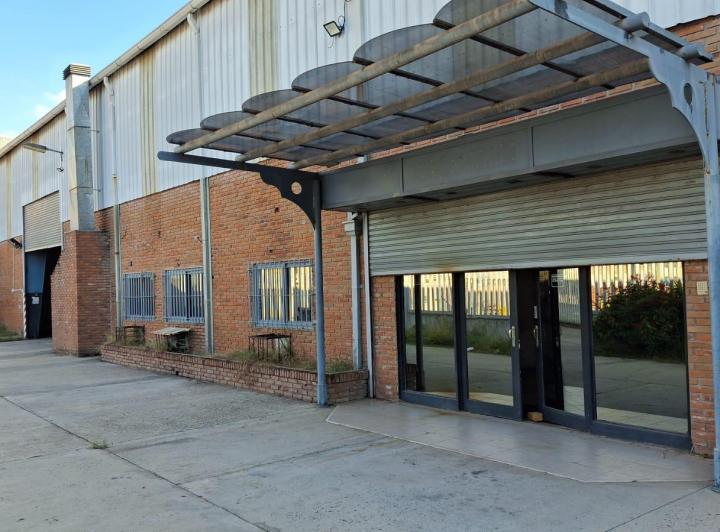 Depósito · 1386m² · 20 Cocheras