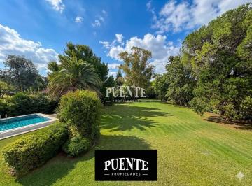 Casa · 278m² · 6 Ambientes · 1 Cochera · Casa Quinta en Venta en El Trebol, La Unión, Ezeiza
