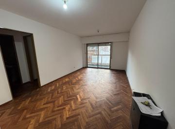 Departamento · 48m² · 2 Ambientes · Enorme Departamento de 1 Dormitorio en Excelente Zona