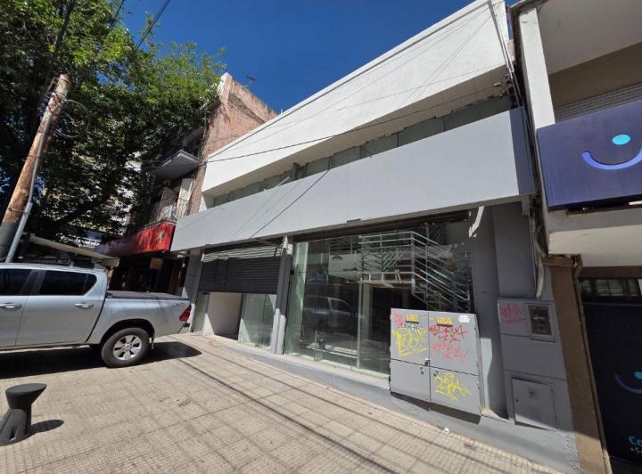 Local comercial · 494m² · 3 Ambientes