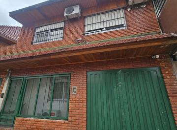 Casa de 3 ambientes, Lanús · ¡Duplex Al Fte de 3 Amb, en Buen Estado!