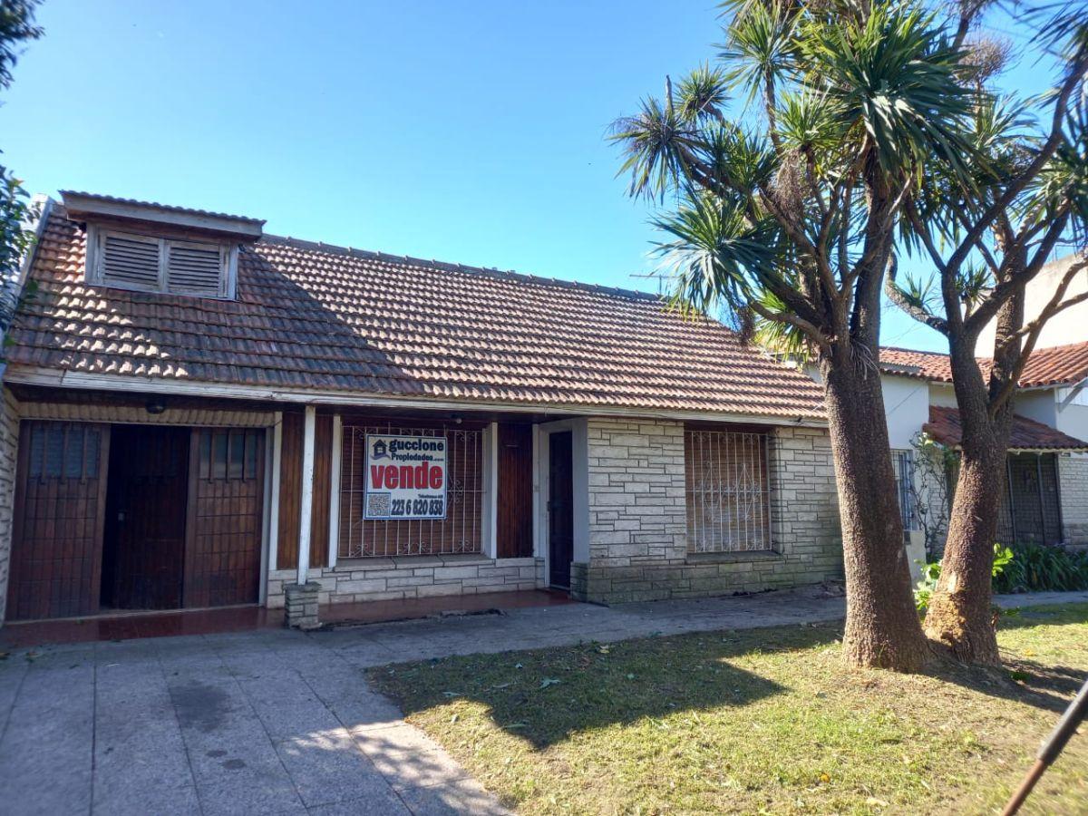 Chalet 4 amb, 110m² con garage y patio — Las Avenidas