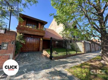 Casa · 176m² · 5 Ambientes · 2 Cocheras · Casa 5 Ambientes en Venta en Adrogué
