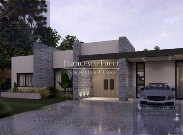 Casa · 221m² · 5 Ambientes · 2 Cocheras · Casa en Venta 5 Ambientes en Santa Ana
