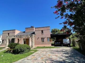 Casa · 198m² · 5 Ambientes · 2 Cocheras · Casa en Venta Club de Campo El Moro, Marcos Paz