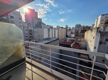 Departamento · 43m² · 1 Ambiente · Monoambiente Divisible con Balcon y Patio en Recoleta - Alquiler