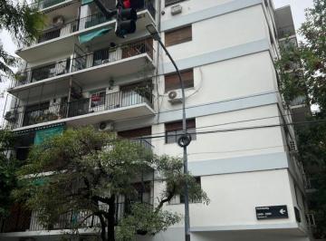 Departamento de 2 ambientes, Villa Urquiza · 2 Ambientes Al Frente con Balcón