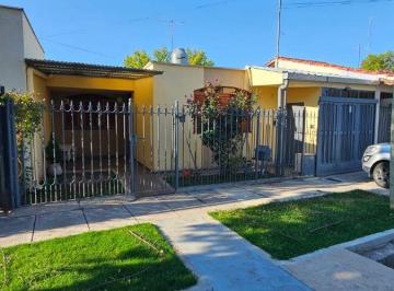 Casa de 4 ambientes, Tunuyán · Casa de 4 Ambientes en Venta en B° Jardin