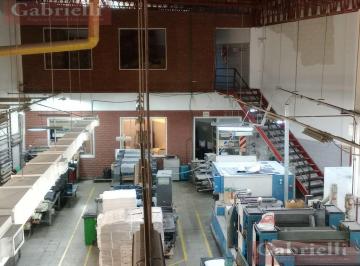Bodega-Galpón · 1500m² · 5 Ambientes · Local - Pompeya