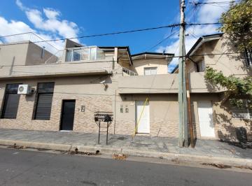 PH · 75m² · 3 Ambientes · PH en Venta de 3 Ambientes Ramos Mejia