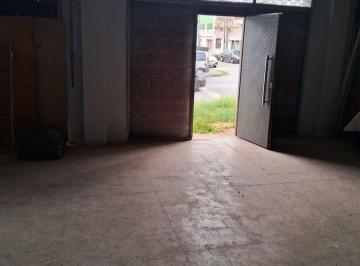 Local comercial · 120m² · Local Sobre Av en Alquiler en Lanús Oeste