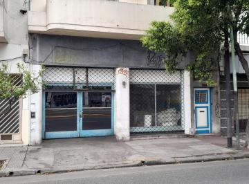 Local comercial · 230m² · Local en Alquiler