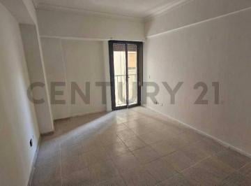 Departamento · 32m² · 2 Ambientes · 2 Ambientes en Alquiler – Caballito – Primer Piso Lateral