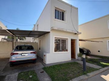 Casa · 76m² · 3 Ambientes · 1 Cochera · Duplex Dos Dorm. - Complejo Cerrado - Apto Credito