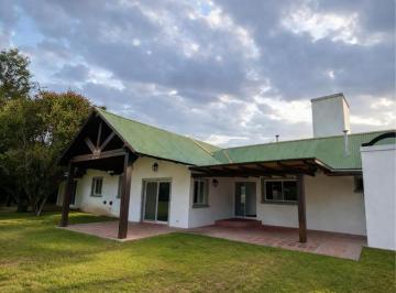 Casa · 220m² · 5 Ambientes · 4 Cocheras · Exc Casa 4 Dorm Alq Gge/qcho/asad/pileta Calchaqui El Tipal