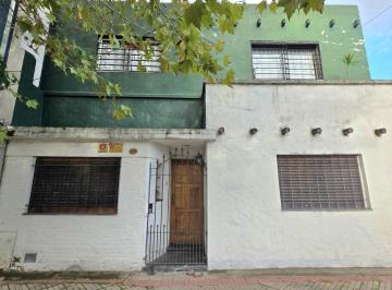 Casa · 140m² · 4 Ambientes · Casa en El Mejor Barrio y con Potencial