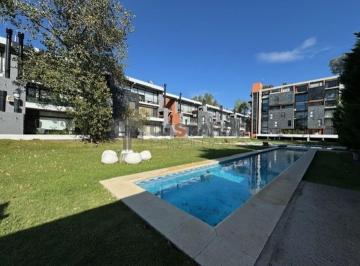 Departamento de 3 ambientes, Ezeiza · Departamento de 3 Ambientes con 2 Cocheras Patio y Parrilla