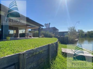 Casa · 172m² · 5 Ambientes · 2 Cocheras · Venta Casa 5 Ambientes en Santa Isabel I