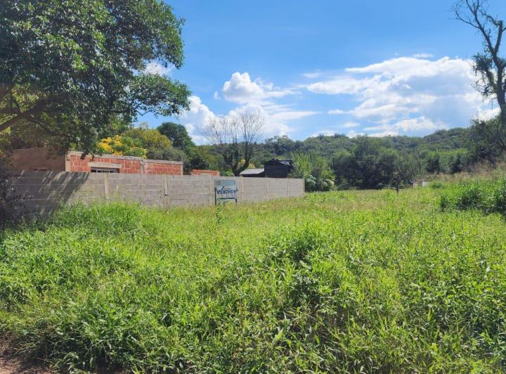 Terreno · 258m²