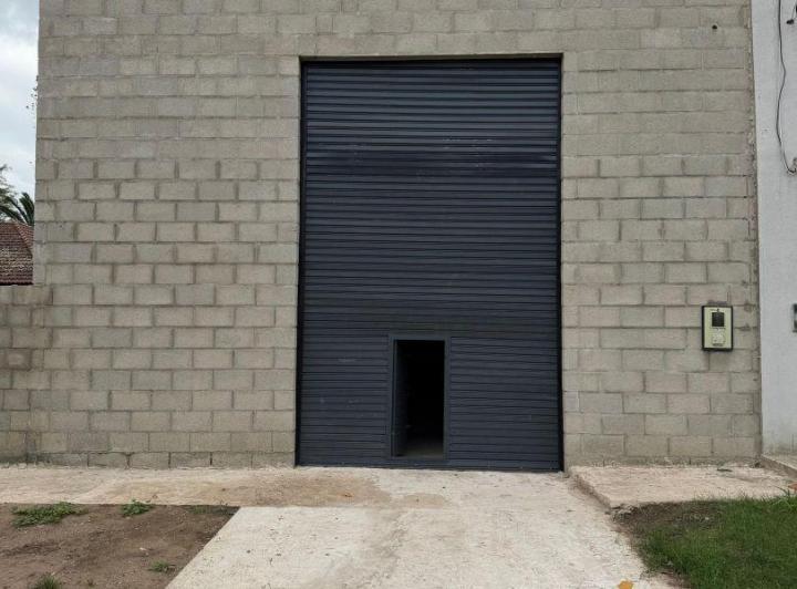 Bodega-Galpón · 84m²