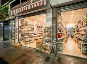 Local comercial · 135m² · Local en Alquiler en Flores, Capital Federal, Buenos Aires