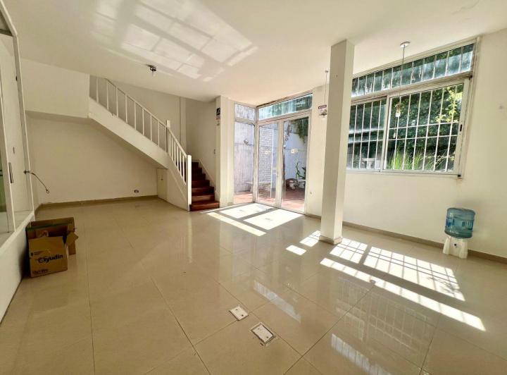 Local comercial · 100m² · 2 Ambientes