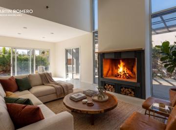 Casa de 6 ambientes, Ciudad de Mendoza · Casa B° Dalvian | a Estrenar | 4 Dorm | 4 Baños