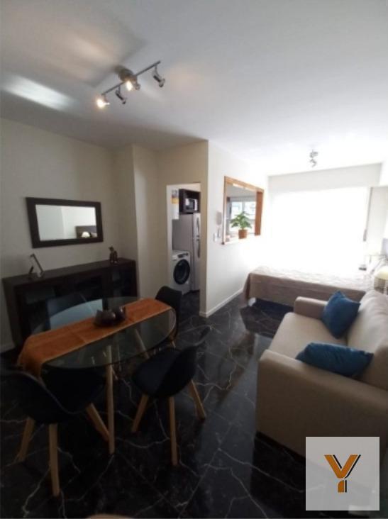 Departamento monoambiente en venta ubicado sobre calle Gascon y Lamadrid