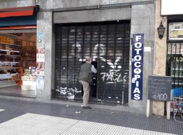 Local comercial · 181m² · Excelente Local Al Frente (Entrada. Indep.) con Sótano