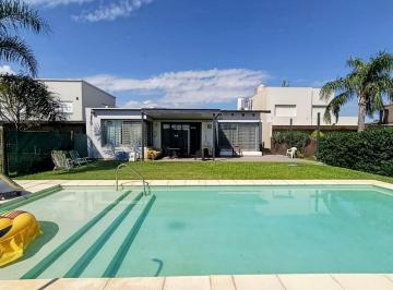 Casa · 149m² · 5 Ambientes · 2 Cocheras · Venta Casa Cantegrill