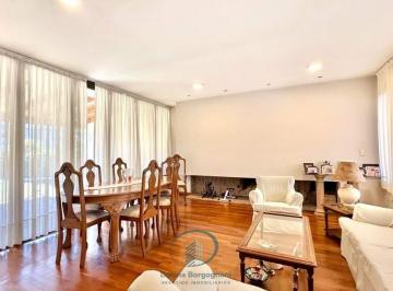 Casa · 284m² · 3 Ambientes · Casa en Venta Altos de Manantiales 3d - Frente a La Plaza