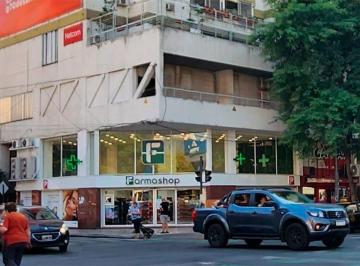 Esquina · Amplio Piso Exclusivo de Oficinas Excelente Ubicacion Entre Rios y Av Pellegrini