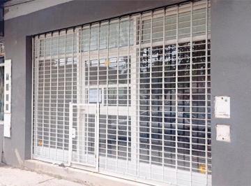Local comercial · 40m² · 1 Ambiente · Amplio Local Comercial Vidriado Sobre Av Uriburu