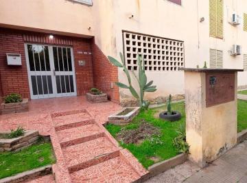Departamento · 81m² · 5 Ambientes · Amplio Departamento 3 Dorm. Julio Marc 2323 Pb