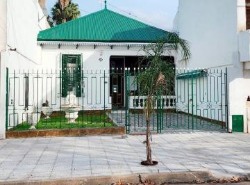Frente · Hermosa Casa 2 Dorm. con Pileta Mr. Ross 1031