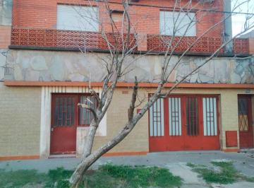 Frente · Dos Viviendas Planta Baja y Planta Alta Pje. Trento 4666