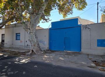 Bodega-Galpón de 4 ambientes, San José · San Jose, Pegado a Ciudad.