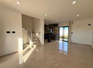 Casa de 7 ambientes, Córdoba · Campos de Manantiales - Dúplex a Estrenar 3 Dorm. 3 Baños