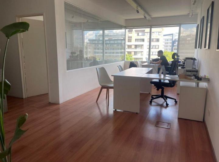 Oficina comercial · 50m² · 2 Ambientes · 1 Cochera