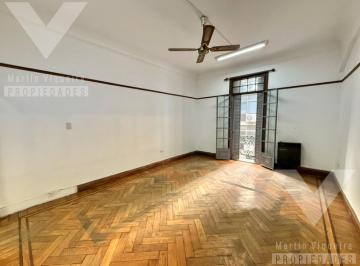 Departamento · 111m² · 5 Ambientes · Semipiso, Apto Profesional, Edificio de Categoria. San Martin y Marcelo T de Alvear