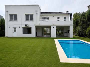 Casa · 202m² · 4 Ambientes · 1 Cochera · Casa Luminosa en San Isidro Labrador