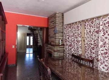 Casa · 130m² · 4 Ambientes · Casa Chalet en Venta en San Fernando, G. B. a. Zona Norte, Argentina