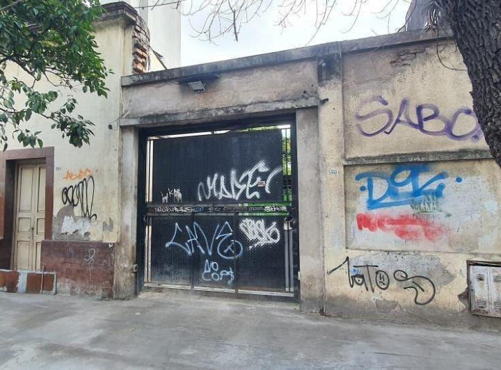 Garage · 648m² · 24 Cocheras