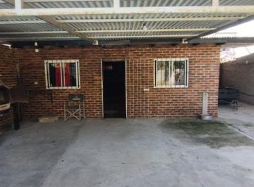 Casa de 3 ambientes, San Vicente · Alquiler – Casa con Pileta en San Vicente