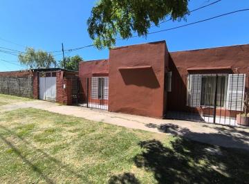 Casa · 327m² · 3 Ambientes · 1 Cochera · Casa en Venta