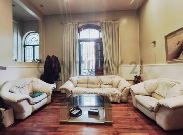 PH · 145m² · 4 Ambientes · PH 4 Ambientes Venta en Caballito con Patio