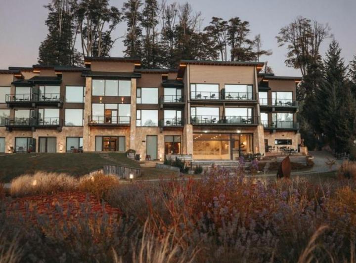 Hotel · 6498m²