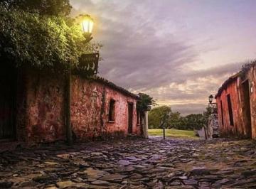 Casa · 98m² · 2 Dormitorios · Casa en Colonia - Ciudad Vieja - Barrio Histórico - Barrio Sur