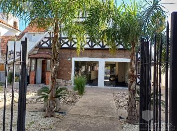 Casa · 349m² · 13 Ambientes · 2 Cocheras · Casa en Venta Apto Comercial Sobre Tejeda, Cerro de Las Rosas